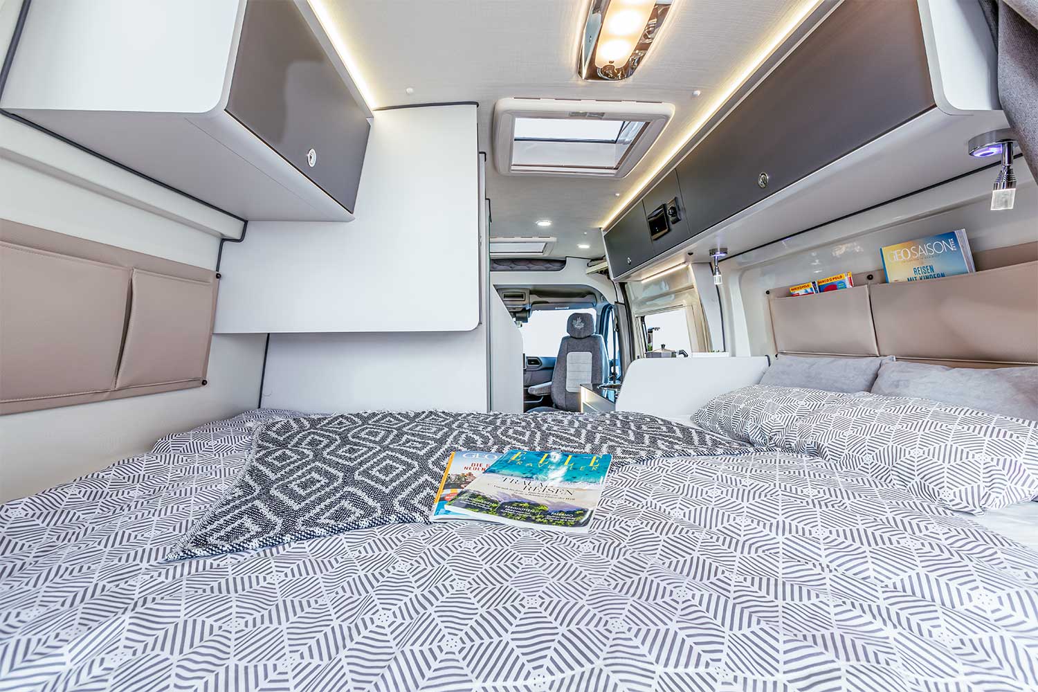 Ahorn Camp Van 550