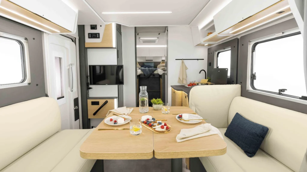 TE740 Dinette nach hinten