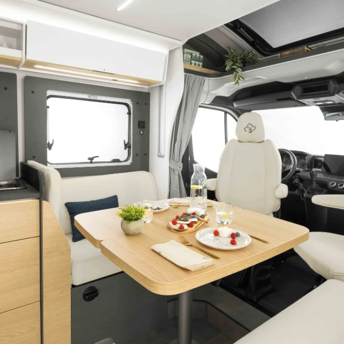 TE740 Dinette nach vorne